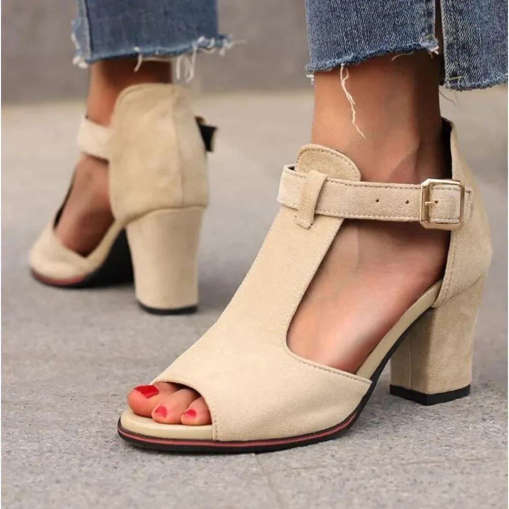 BRAND NEW JELLYPOP CUT-OUT DESIGN BLOCK HEEL BOOTIE